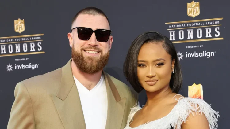 Ex de Travis Kelce posta indireta após noivado com Taylor Swift viralizar