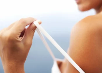 Sem perder o bronze! Alimentos para manter a pele saudável no verão