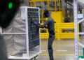 BMW coloca robô humanoide para trabalhar em fábrica